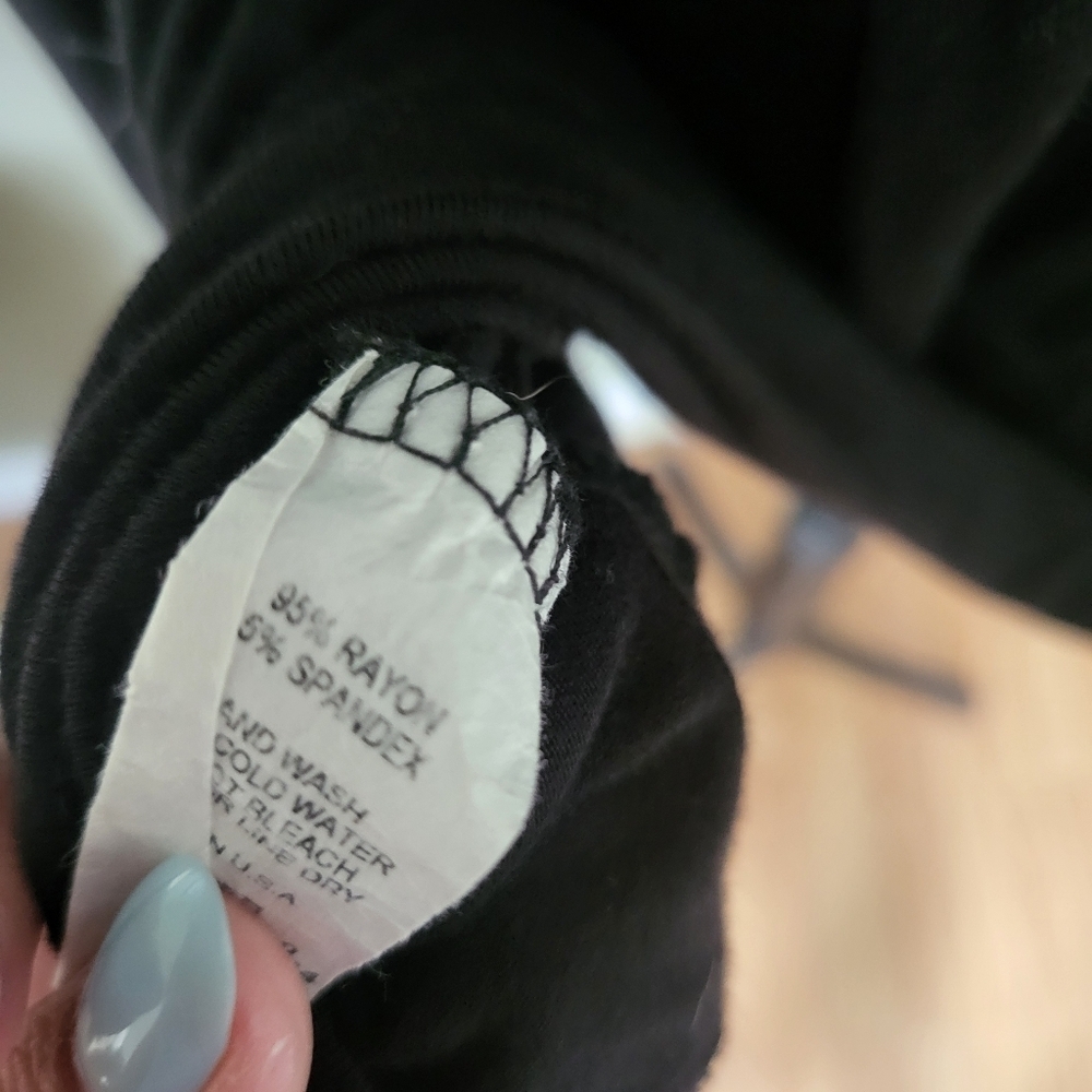 Blumin Apparel Classic Black Long Sleeve Top Laser Cut Back Detail - Picture 2 of 6